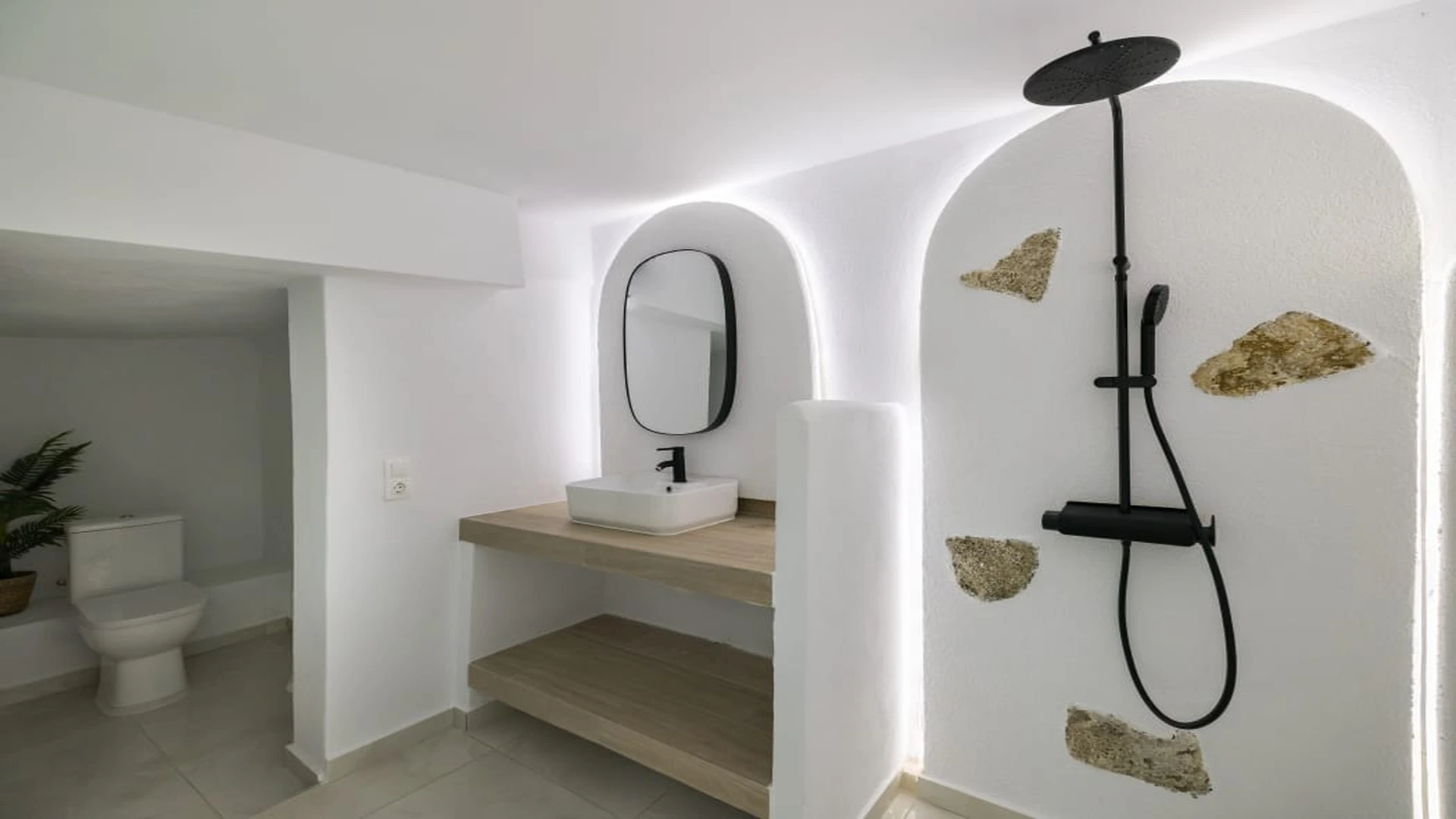 Garden Villa bathroom